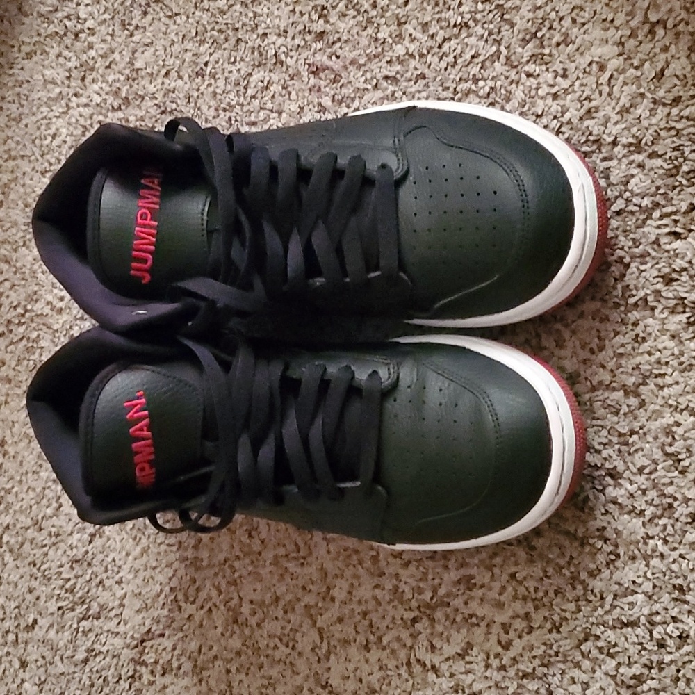 Jumpman men's Air Jordan Access